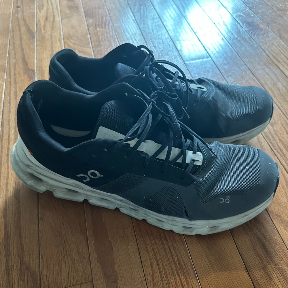 ON Men’s Sneakers